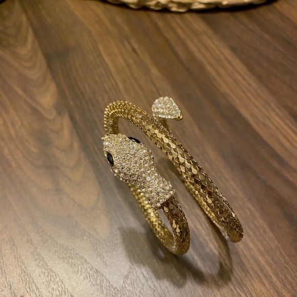 Fashion bracelet